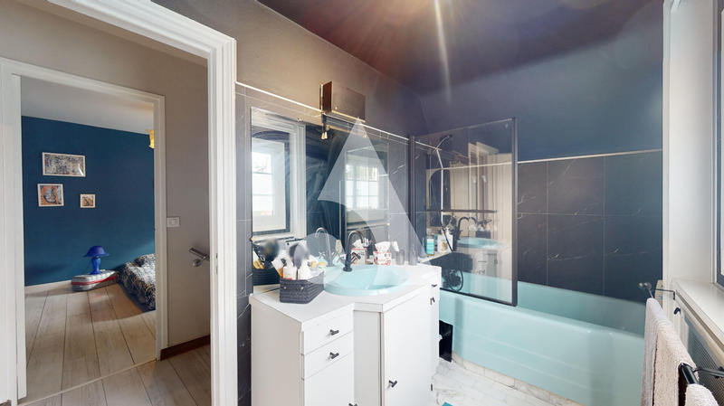 Maison - 120 m² - 5 pièces