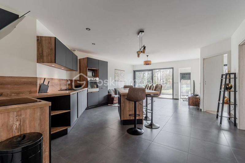 Appartement - 81 m² - 4 pièces