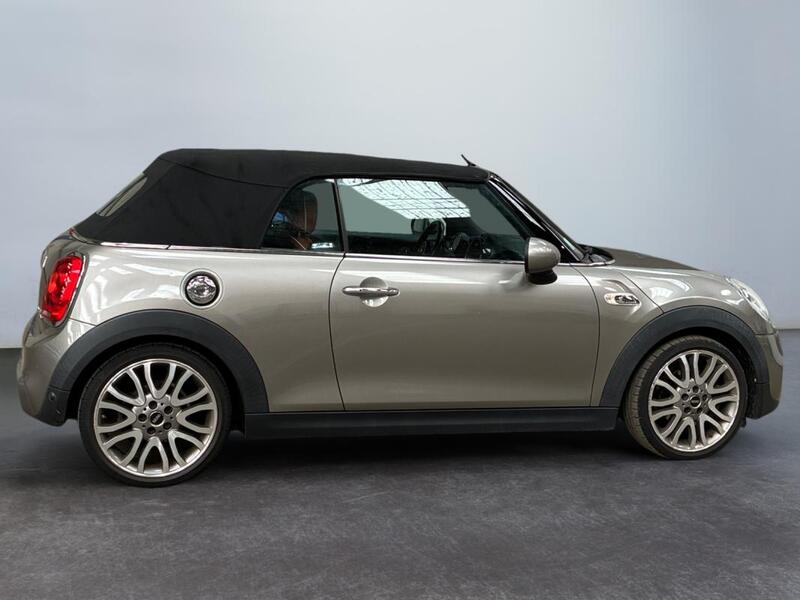 Mini Cabrio Cabriolet F57 Cooper s 192 ch Bva6 Finition Red Hot Chili