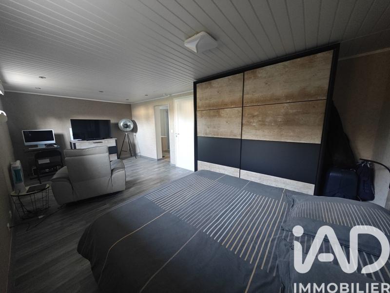 Maison - 200 m² - 10 pièces