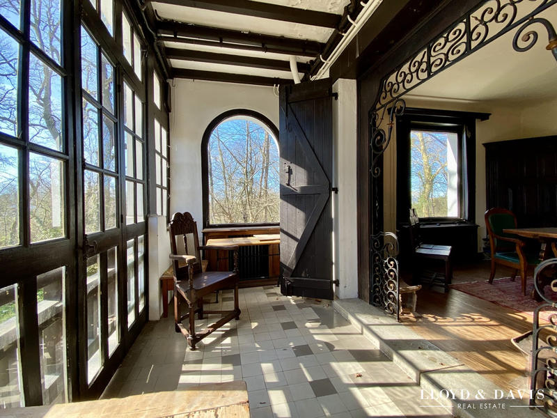 Maison - 200 m² - 7 pièces