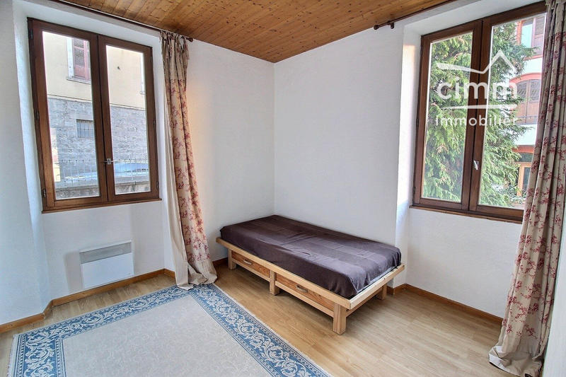 Appartement - 84 m² - 4 pièces