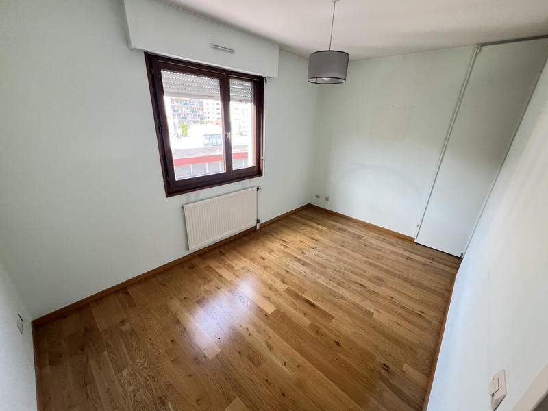 Appartement - 85 m² - 4 pièces