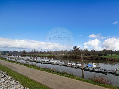 Maison - 258 m² - 10 pièces