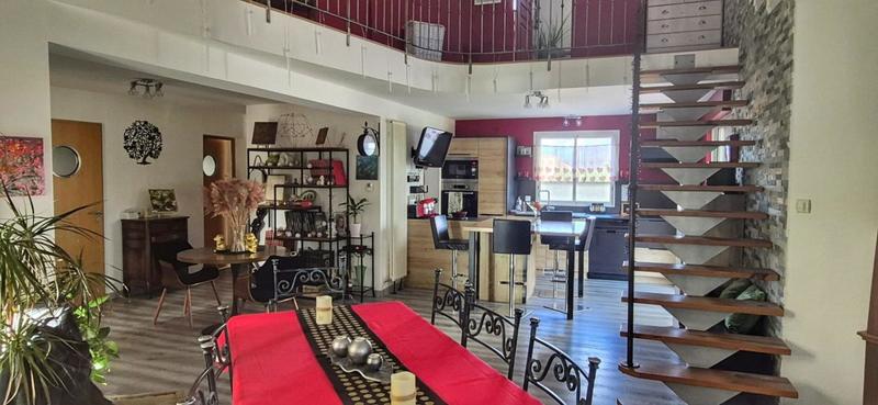 Maison - 144 m² - 5 pièces