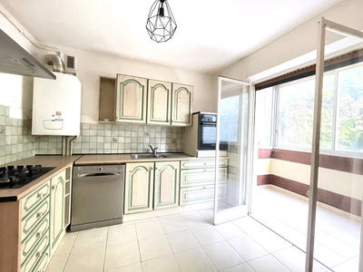 Appartement - 85 m² - 4 pièces