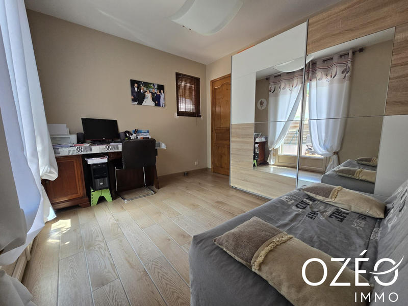 Maison traditionnelle - 160 m² - 5 pièces