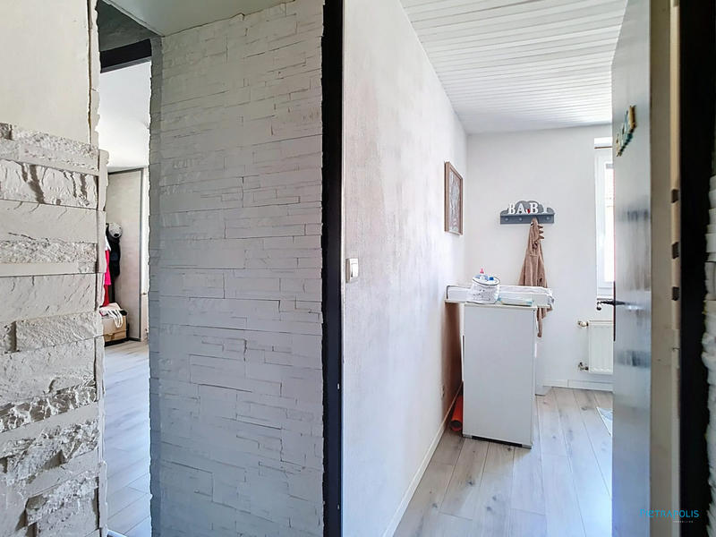 Maison - 99 m² - 5 pièces