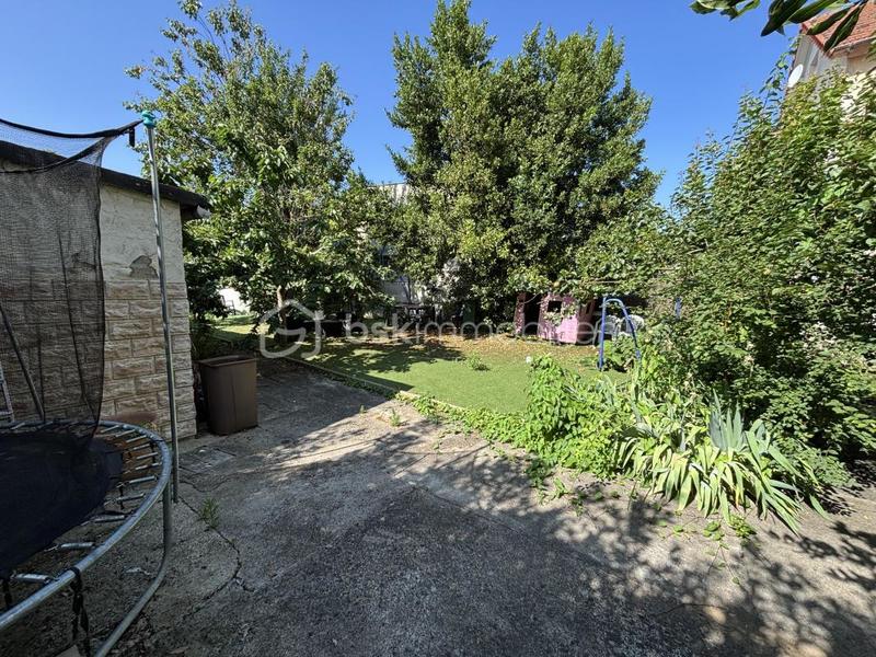 Maison - 160 m² - 8 pièces