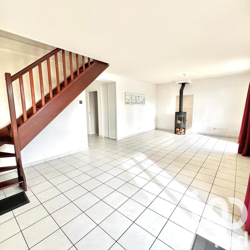 Maison - 90 m² - 5 pièces
