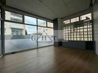 Local commercial - 110 m²