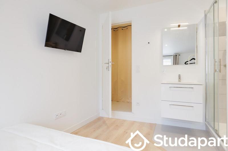 Chambre - 8 m² - 1 pièce