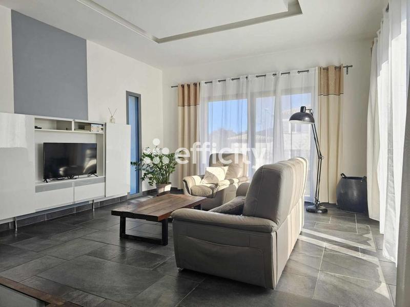 Maison - 145 m² - 4 pièces