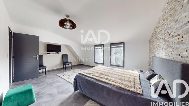 Maison de ville - 224 m² - 7 pièces