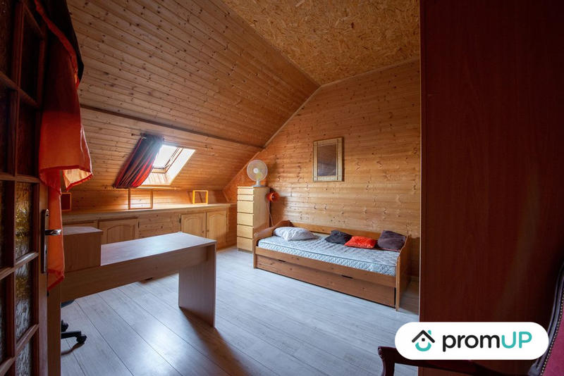 Maison - 400 m² - 12 pièces