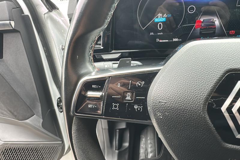 Renault Austral E-Tech 200 Iconic Esprit