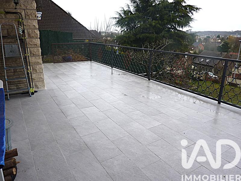 Maison - 90 m² - 5 pièces