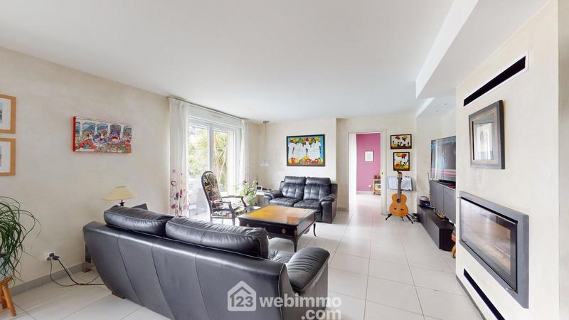 Maison - 169 m² - 7 pièces