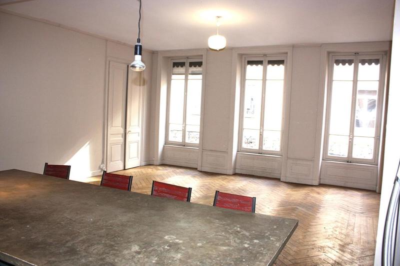 Appartement - 181 m² - 6 pièces