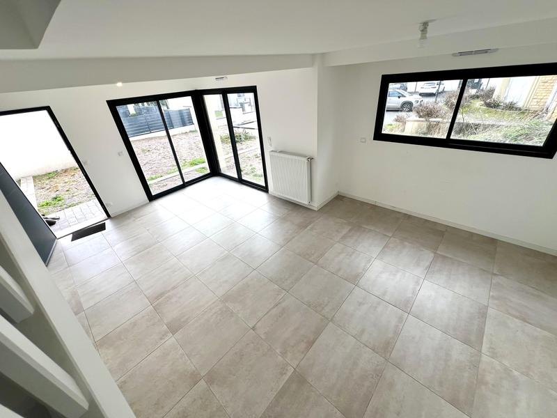 Maison - 101 m² - 6 pièces