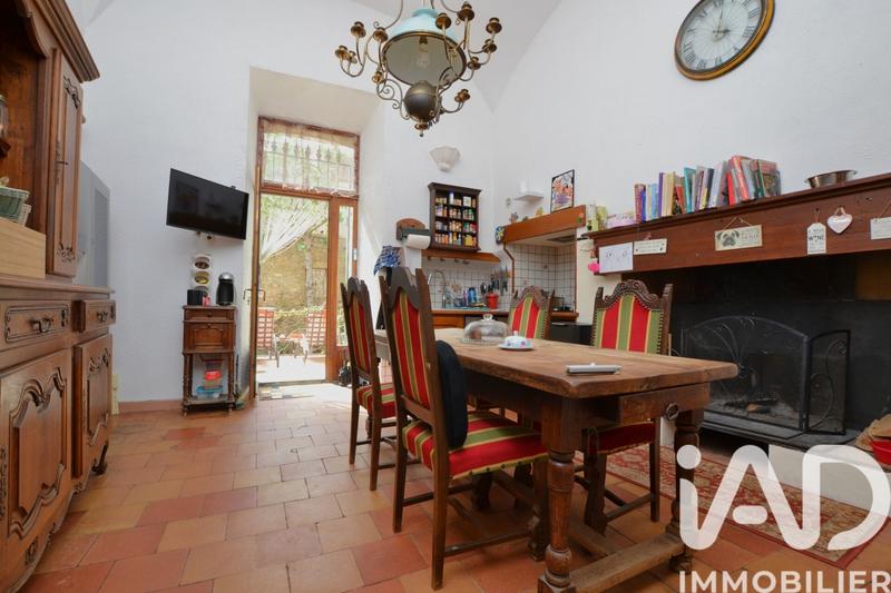 Maison - 430 m² - 12 pièces