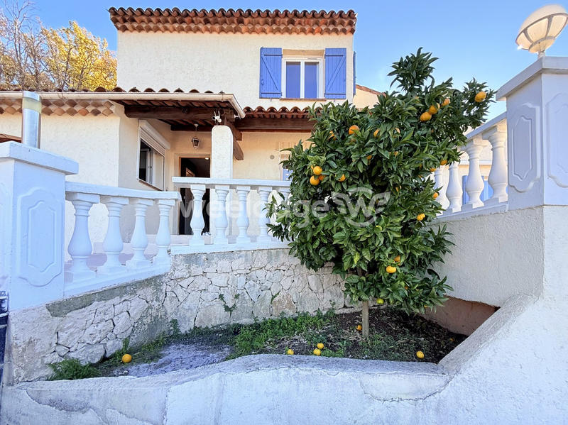 Maison - 168 m² - 7 pièces