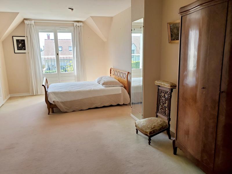 Maison traditionnelle - 135 m² - 6 pièces