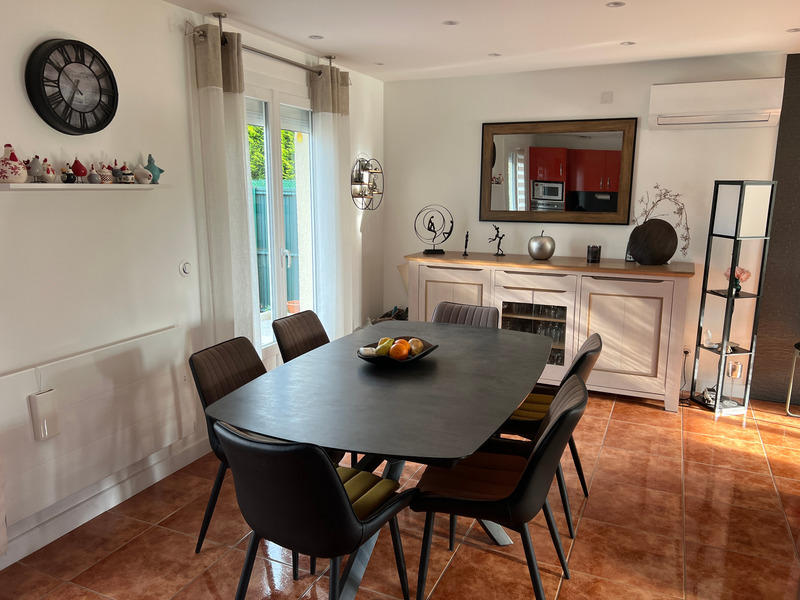 Maison - 92 m² - 6 pièces