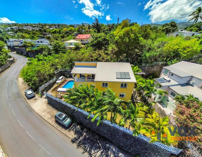 Villa - 289 m² - 6 pièces