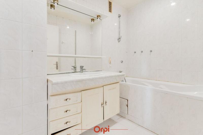 Appartement - 81 m² - 4 pièces