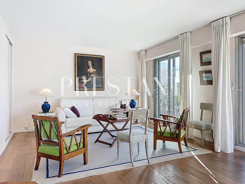 Appartement sur toit - 72 m² - 3 pièces