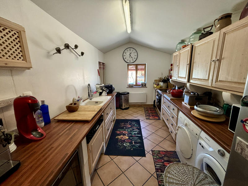 Mas - 260 m² - 12 pièces