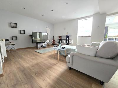 Maison - 121 m² - 4 pièces