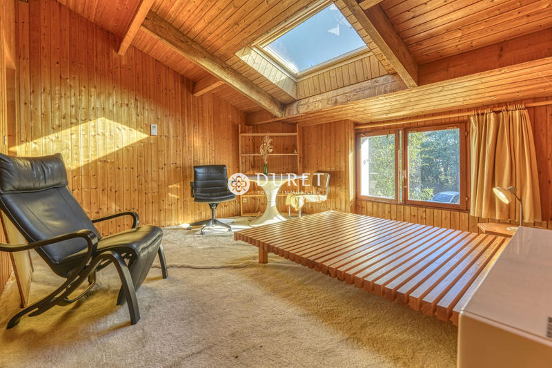 Maison contemporaine - 205 m² - 6 pièces