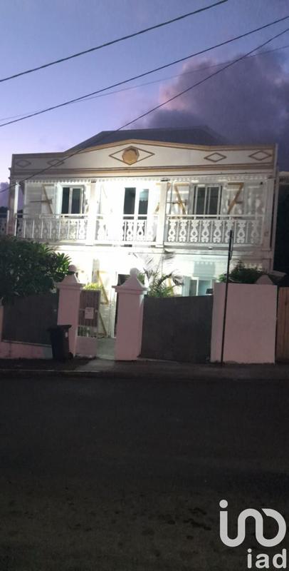 Maison - 96 m² - 4 pièces