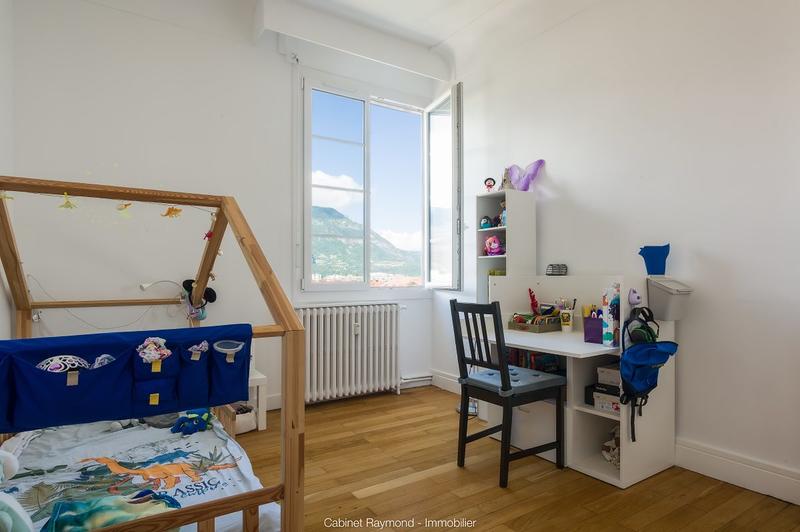 Appartement - 170 m² - 5 pièces