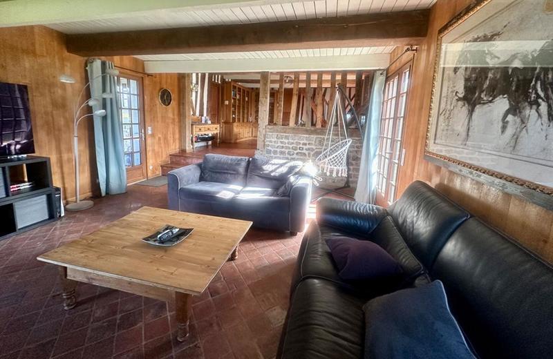 Maison - 300 m² - 12 pièces