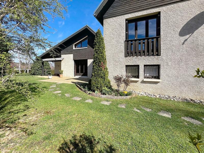 Maison - 176 m² - 6 pièces