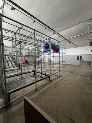 Local commercial - 964 m²