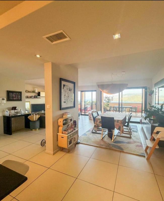 Appartement - 119 m² - 4 pièces