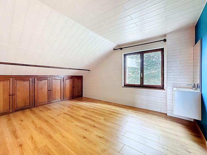 Maison - 184 m² - 8 pièces