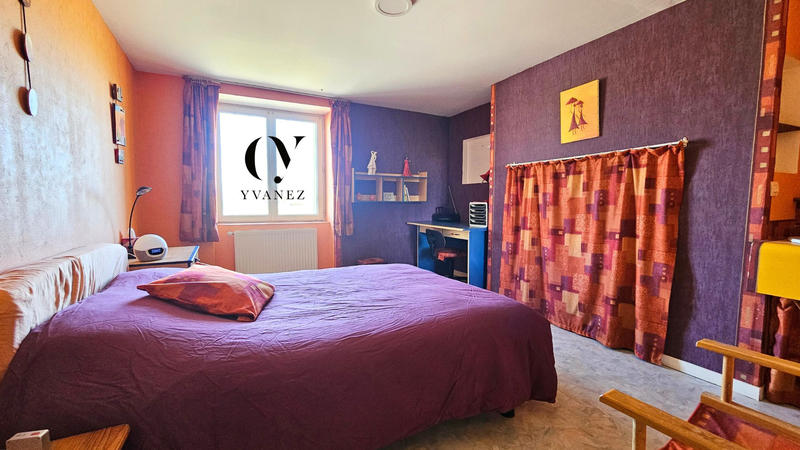 Maison - 160 m² - 8 pièces