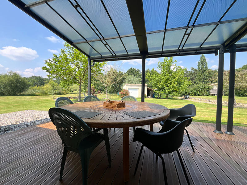 Maison - 167 m² - 9 pièces