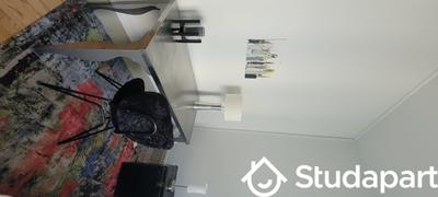 Chambre - 12 m² - 1 pièce