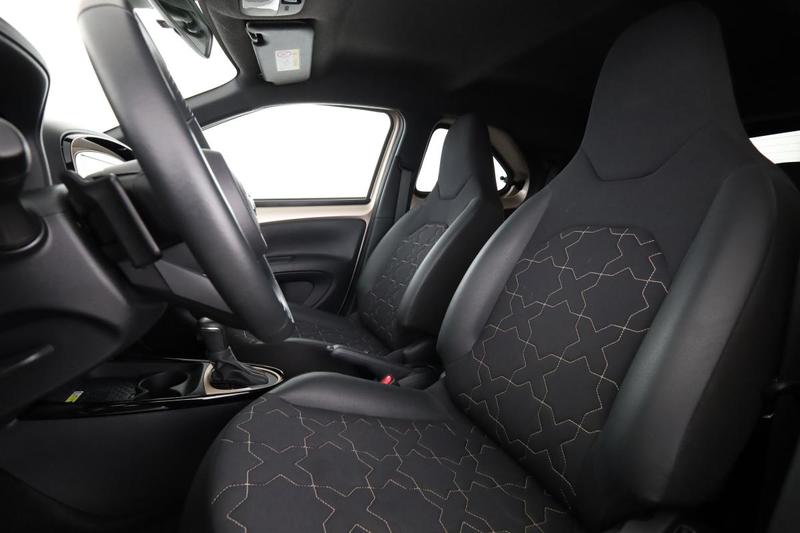 Toyota aygo x 1.0 Vvt-i Collection s-Cvt 72 ch