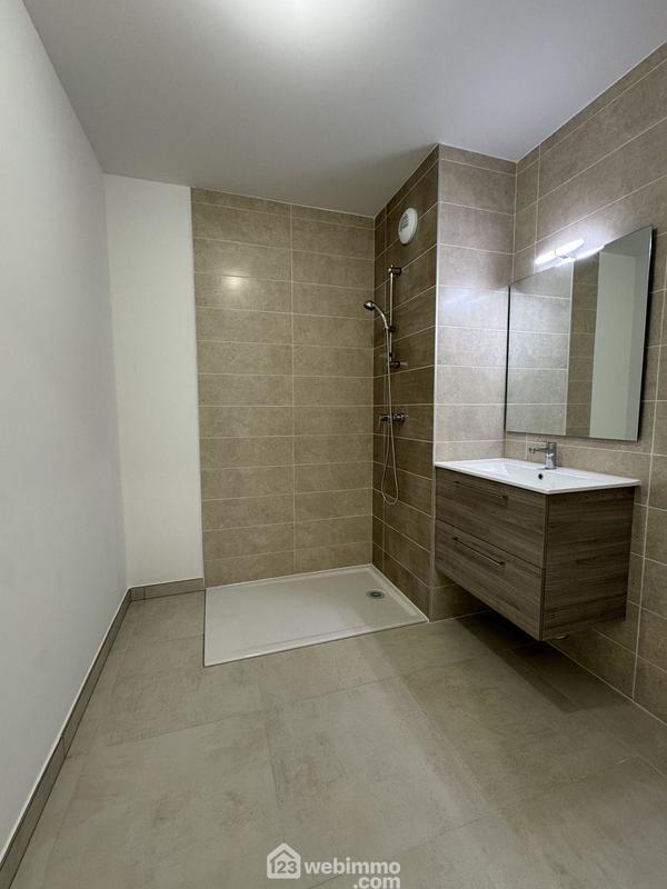 Appartement - 57 m² - 3 pièces