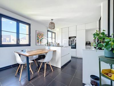 Appartement - 115 m² - 5 pièces