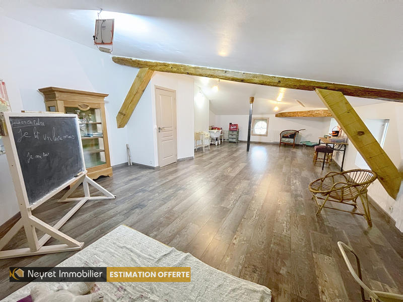 Maison - 267 m² - 6 pièces