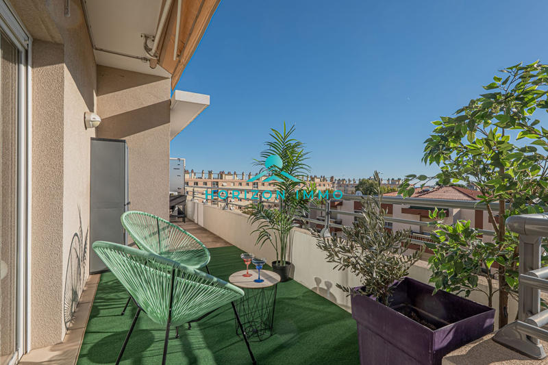 Appartement - 94 m² - 4 pièces