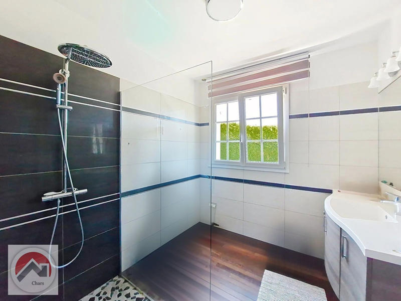 Maison - 230 m² - 7 pièces